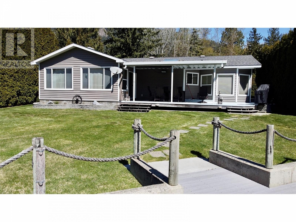 1448 Silver Sands Road Sicamous Photo 6